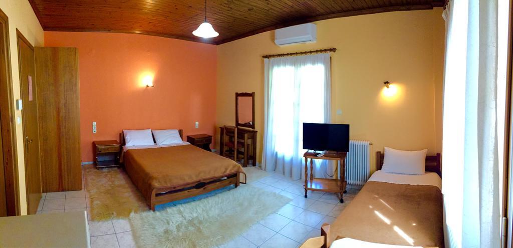 Dipla Sto Potami Hotel Chani Terevou Bagian luar foto