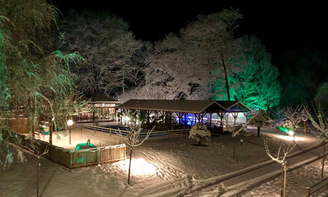 Dipla Sto Potami Hotel Chani Terevou Bagian luar foto